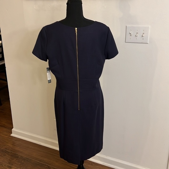 NWT Tahari by Arthur S. Levine Designer Dress, Sz. 12. - Picture 4 of 11
